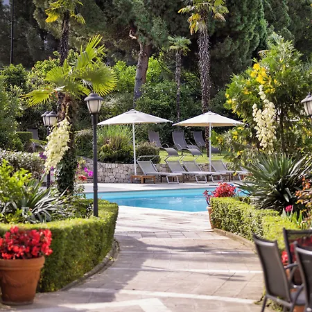 Rogner 5* Тирана