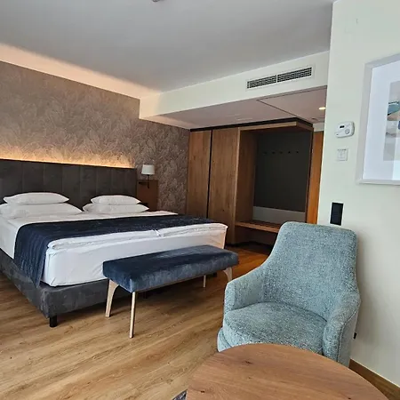 Отель Rogner 5*