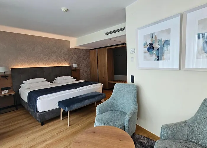 Rogner 5* Tirana