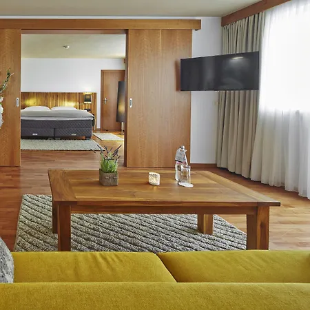 Rogner Hotell 5*