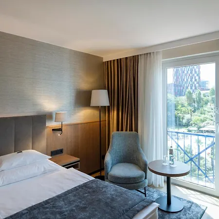 Rogner 5* Tirana