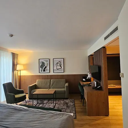 Szálloda Rogner Tirana