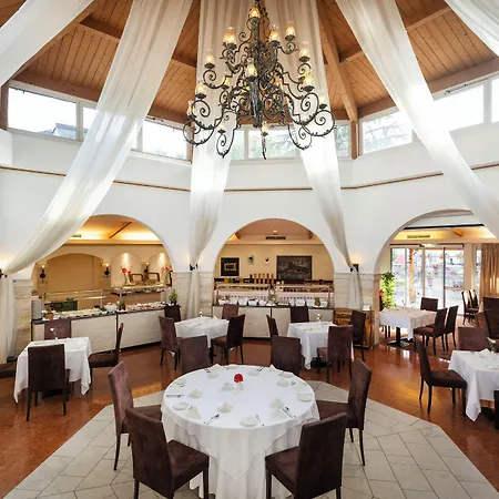Otel Rogner Tiran